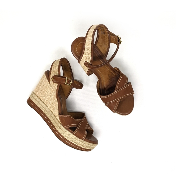 clarks women's amelia air espadrille platform wedges